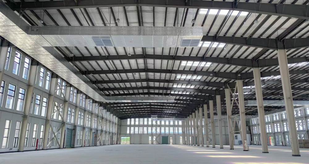 Can a Steel Warehouse Be Built Without Interior Columns